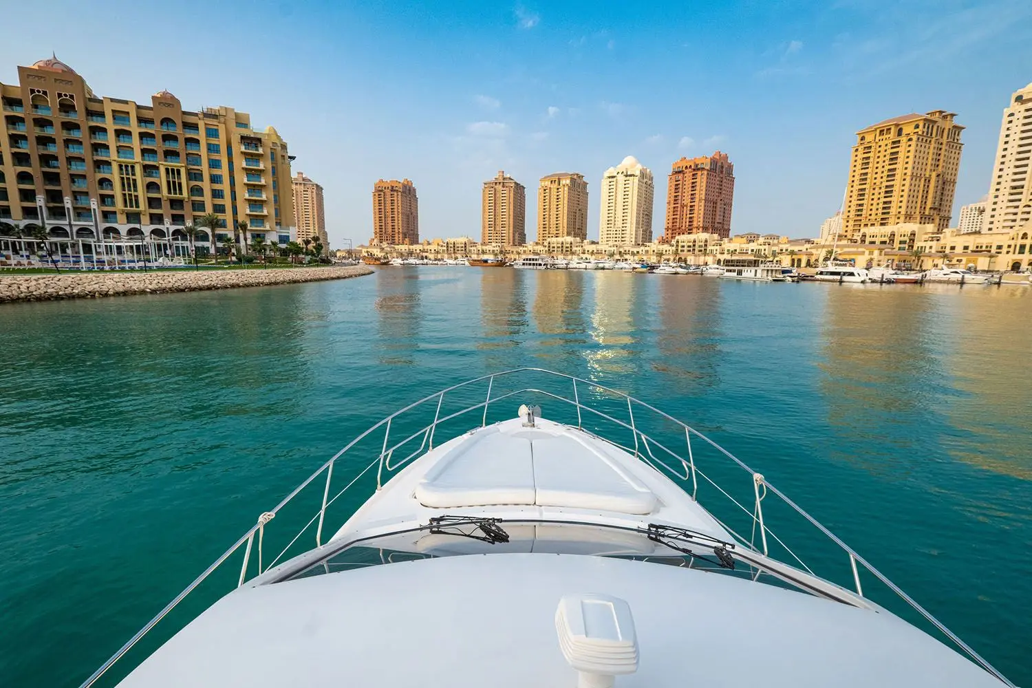 reasons-rent-yacht-for-Celebration-qatar image